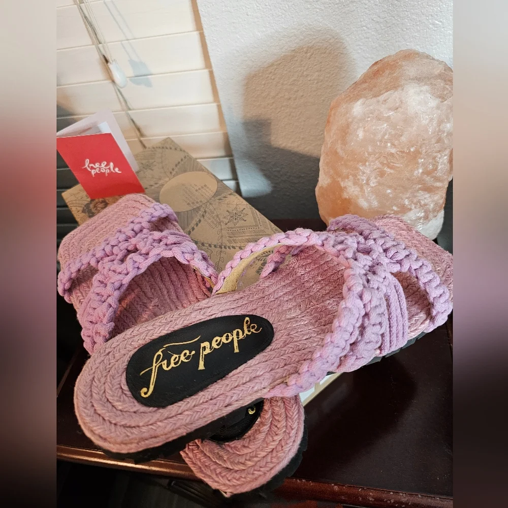 Free People Sandri Macrame Sandals Lavander New in Box size 38 (7.5 -8 US) - Picture 5 of 13